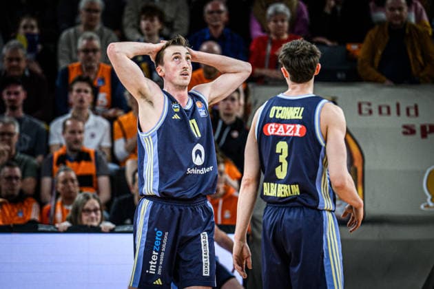 Neu Ulm, Germany, 22 04 26 Moses Wood ALBA Berlin and Alex OÂ Connell ALBA Berlin looks dejected during the Basketball Bundesliga match between ratiopharm ulm vs ALBA Berlin at ratiopharm Arena on April 22, 2026 in Neu Ulm, Germany Photo by Harry Langer DeFodi Images ratiopharm Arena, Germany, 22 04 26 Moses Wood ALBA Berlin and Alex OÂ Connell ALBA Berlin looks dejected during the Basketball Bundesliga match between ratiopharm ulm vs ALBA Berlin at Neu Ulm on April 22, 2026 in ratiopharm Arena, Germany Photo by Harry Langer DeFodi Images Photo by Harry Langer DeFodi Images