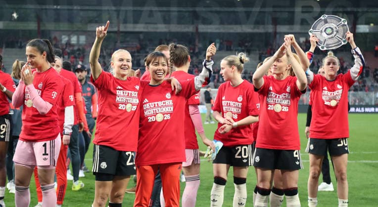FC Bayern women cheer and celebrate the German Championship German Champion Sport Football Soccer 1 Bundesliga Women Women 23 Matchday Season 2025 2026 22 04 2026 1 FC Union Berlin vs FC Bayern München FCB DFL regulations prohibit any use of photographs as image sequences and or quasi video