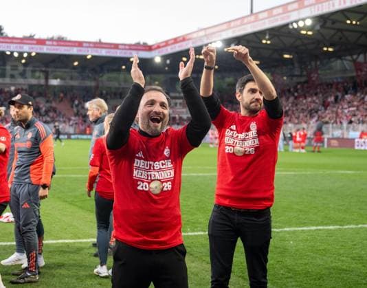 Soccer, Women, Season 2025 2026, Google Pixel Women Bundesliga 23 Matchday , 1 FC Union Berlin FC Bayern Munich, Bayern celebrates the championship, Cheers after the final whistle, Coach Jose Barcala FC Bayern Munich , 22 04 2026, Copyright: xMatthiasxKochx