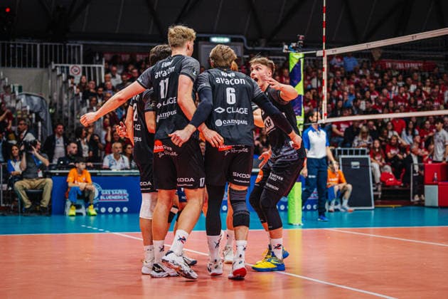 Volleyball Men CEV Cup 2026 Final Gas Sales Bluenergy Piacenza vs SVG Lüneburg 21 04 2026 The SVG Lüneburg team celebrates