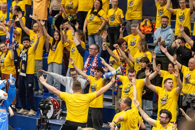 GER, ENBL VIMODROM Final 4, Semifinal 2, SYNTAINICS MBC Manchester Basketball 22 04 2026, Stadthalle, Weißenfels, GER, ENBL VIMODROM Final 4, Semifinal 2, SYNTAINICS MBC Manchester Basketball Fans of Syntainics MBC Â Photo Alexander Trienitz Weißenfels Stadthalle Sachsen Anhalt Germany