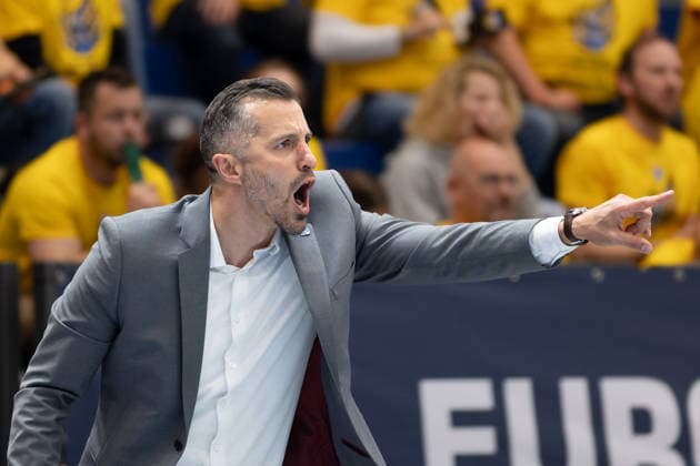 Matthew Otten MCR, Head Coach , Syntainics MBC vs Manchester Basketball, European North Basketball League, Final Four, Semi-Final 2025 26, Germany England, 22 04 2026 Weissenfels Stadthalle Sachsen Anhalt Germany
