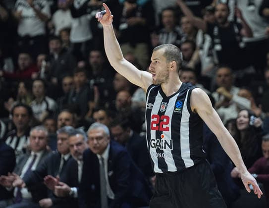 Besiktas GAIN v Cosea JL Bourg - BKT EuroCup ISTANBUL, TURKIYE - APRIL 22: Matt Thomas of Besiktas GAIN in action during the BKT EuroCup Week 17 basketball match between Besiktas GAIN and Cosea JL Bourg at the Besiktas GAIN Sports Complex in Istanbul, Turkiye on April 22, 2026. Esra Bilgin Anadolu Istanbul Turkey. Editorial use only. Please get in touch for any other usage.  Copyright: x2026xAnadoluxEsraxBilginx