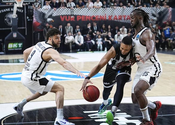 Besiktas GAIN v Cosea JL Bourg - BKT EuroCup ISTANBUL, TURKIYE - APRIL 22: Brynton Lemar of Besiktas GAIN and Adam Mokoka of Cosea JL Bourg in action during the BKT EuroCup Week 17 basketball match between Besiktas GAIN and Cosea JL Bourg at the Besiktas GAIN Sports Complex in Istanbul, Turkiye on April 22, 2026. Esra Bilgin Anadolu Istanbul Turkey. Editorial use only. Please get in touch for any other usage.  Copyright: x2026xAnadoluxEsraxBilginx