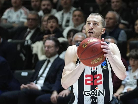 Besiktas GAIN v Cosea JL Bourg - BKT EuroCup ISTANBUL, TURKIYE - APRIL 22: Matt Thomas of Besiktas GAIN in action during the BKT EuroCup Week 17 basketball match between Besiktas GAIN and Cosea JL Bourg at the Besiktas GAIN Sports Complex in Istanbul, Turkiye on April 22, 2026. Esra Bilgin Anadolu Istanbul Turkey. Editorial use only. Please get in touch for any other usage.  Copyright: x2026xAnadoluxEsraxBilginx