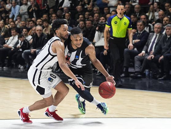 Besiktas GAIN v Cosea JL Bourg - BKT EuroCup ISTANBUL, TURKIYE - APRIL 22: Brynton Lemar of Besiktas GAIN and Darius McGhee of Cosea JL Bourg in action during the BKT EuroCup Week 17 basketball match between Besiktas GAIN and Cosea JL Bourg at the Besiktas GAIN Sports Complex in Istanbul, Turkiye on April 22, 2026. Esra Bilgin Anadolu Istanbul Turkey. Editorial use only. Please get in touch for any other usage.  Copyright: x2026xAnadoluxEsraxBilginx