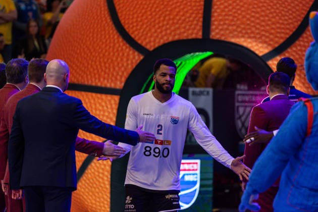 GER, ENBL VIMODROM Final 4, Semi-Final 2, SYNTAINICS MBC Manchester Basketball 22 04 2026, Stadthalle, Weißenfels, GER, ENBL VIMODROM Final 4, Semi-Final 2, SYNTAINICS MBC Manchester Basketball Andrew Harrison Syntainics MBC, 2 at the team presentation  Photo Alexander Trienitz Weißenfels Stadthalle Sachsen Anhalt Germany