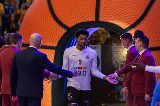 GER, ENBL VIMODROM Final 4, Semi-Final 2, SYNTAINICS MBC Manchester Basketball 22 04 2026, Stadthalle, Weißenfels, GER, ENBL VIMODROM Final 4, Semi-Final 2, SYNTAINICS MBC Manchester Basketball Marcus Foster Syntainics MBC, 5 at the team presentation  Photo Alexander Trienitz Weißenfels Stadthalle Sachsen Anhalt Germany