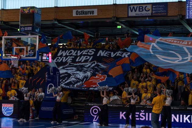 GER, ENBL VIMODROM Final 4, Semi-Final 2, SYNTAINICS MBC Manchester Basketball 22 04 2026, Stadthalle, Weißenfels, GER, ENBL VIMODROM Final 4, Semi-Final 2, SYNTAINICS MBC Manchester Basketball Banner of the fans of Syntainics MBC Â Photo Alexander Trienitz Weißenfels Stadthalle Sachsen Anhalt Germany