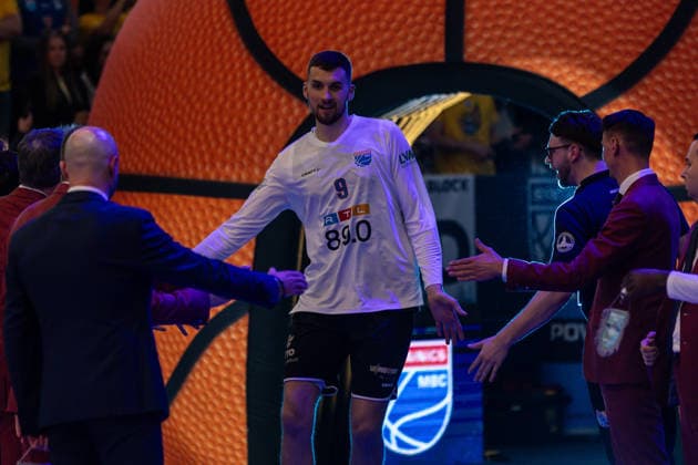 GER, ENBL VIMODROM Final 4, Semifinal 2, SYNTAINICS MBC Manchester Basketball 22 04 2026, Stadthalle, Weißenfels, GER, ENBL VIMODROM Final 4, Semifinal 2, SYNTAINICS MBC Manchester Basketball Kresimir Nikic Syntainics MBC, 9 at the team presentation  Photo Alexander Trienitz Weißenfels Stadthalle Sachsen Anhalt Germany
