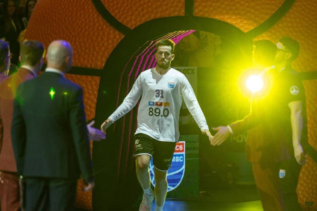 GER, ENBL VIMODROM Final 4, Semi-Final 2, SYNTAINICS MBC Manchester Basketball 22 04 2026, Stadthalle, Weißenfels, GER, ENBL VIMODROM Final 4, Semi-Final 2, SYNTAINICS MBC Manchester Basketball Spencer Reaves Syntainics MBC, 31 at the team presentation  Photo Alexander Trienitz Weißenfels Stadthalle Sachsen Anhalt Germany