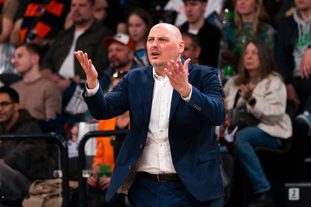 PrzemysÅaw Frasunkiewicz Rostock Seawolves, Coach emotions, GER, Veolia Towers Hamburg vs Rostock Seawolves, Basketball, Bundesliga, Matchday 13, Season 2025 2026, 22 04 2026 GER, Veolia Towers Hamburg vs Rostock Seawolves, Basketball, Bundesliga, Matchday 13, Season 2025 2026, 22 04 2026 Hamburg Copyright: xEibner-Pressefoto MaxxVincenx EP_MVN