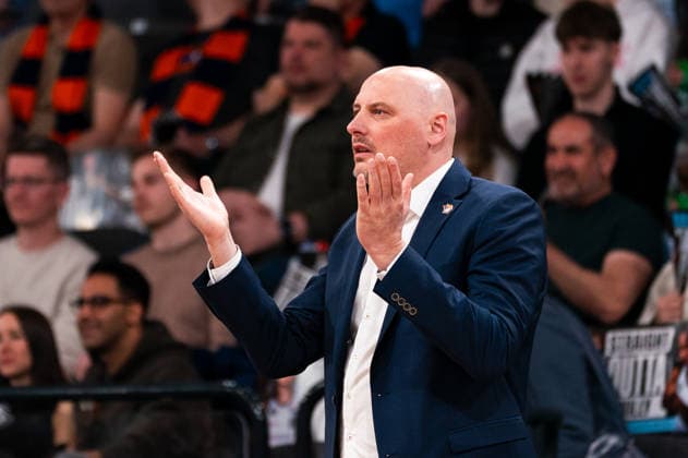 PrzemysÅaw Frasunkiewicz Rostock Seawolves, Coach emotions, GER, Veolia Towers Hamburg vs Rostock Seawolves, Basketball, Bundesliga, Matchday 13, Season 2025 2026, 22 04 2026 GER, Veolia Towers Hamburg vs Rostock Seawolves, Basketball, Bundesliga, Matchday 13, Season 2025 2026, 22 04 2026 Hamburg Copyright: xEibner-Pressefoto MaxxVincenx EP_MVN