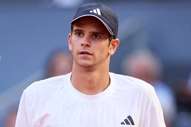 Mutua Madrid Open - Day Three Rafael Jodar of Spain looks on against Jesper De Jong of Netherlands during the MenÕs Singles match on day three of the Mutua Madrid Open at Caja Magica on April 22, 2026, in Madrid, Spain. Madrid Caja Magica Madrid Spain RL_MMO2K26_000602 Copyright: xRicardoxLarreinax