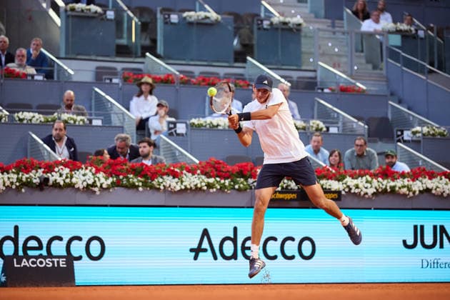 Mutua Madrid Open - Day Three Rafael Jodar of Spain plays a backhand against Jesper De Jong of Netherlands during the MenÕs Singles match on day three of the Mutua Madrid Open at Caja Magica on April 22, 2026, in Madrid, Spain. Madrid Caja Magica Madrid Spain RL_MMO2K26_000619 Copyright: xRicardoxLarreinax