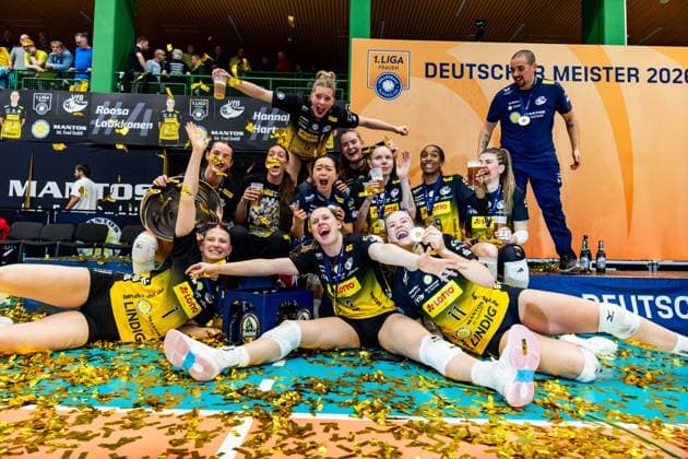 22 04 2026, GER, Volleyball, 1 Bl, Women, Season 25 26, Final PlayOff Best of 5 , VfB 91 Suhl Lotto Thueringen Dresdner SC der VfB 91 Suhl Lotto Thueringen gewinnt die PlayOffs 98527 Suhl Sporthalle Wolfsgrube Thüringen Germany