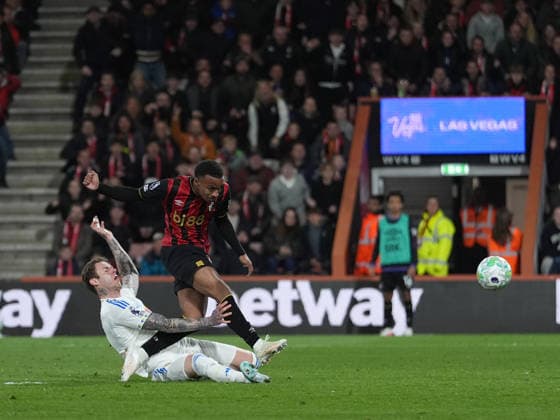Bournemouth v Leeds United, Premier League, Football, Vitality Stadium, Bournemouth, UK - 22 Apr 2026 GOAL 1-0. Eli Junior Kroupi of Bournemouth scores the opening goal. Bournemouth Vitality Stadium Bournemouth UK, UK NEWSPAPERS OUT Copyright: xSeanxRyanx