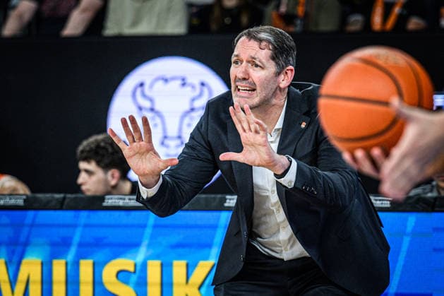 Neu Ulm, Germany, 22 04 26 Head Coach Ty Harrelson ratiopharm ulm gestures during the Basketball Bundesliga match between ratiopharm ulm vs ALBA Berlin at ratiopharm Arena on April 22, 2026 in Neu Ulm, Germany Photo by Harry Langer DeFodi Images ratiopharm Arena, Germany, 22 04 26 Head Coach Ty Harrelson ratiopharm ulm gestures during the Basketball Bundesliga match between ratiopharm ulm vs ALBA Berlin at Neu Ulm on April 22, 2026 in ratiopharm Arena, Germany Photo by Harry Langer DeFodi Images Photo by Harry Langer DeFodi Images