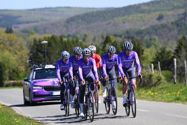 Liege Bastogne Liege 2026 Cycling Race Media Activities 23 04 2026 LIEGE, BELGIUM - APRIL 23 : riders of team Jayco AlUla during a training and reconnaissance session ahead of the 112th edition of Liege Bastogne Liege an UCI World Tour 1.UWT one day cycling road race for Men Elite of 260 km with start in Liege and finish in Liege on April 23, 2026 in Liege, Belgium, 23 04 2026 ( Motordriver Guy De Vuyst - Liege Belgium  Copyright: xVincentxKalutx
