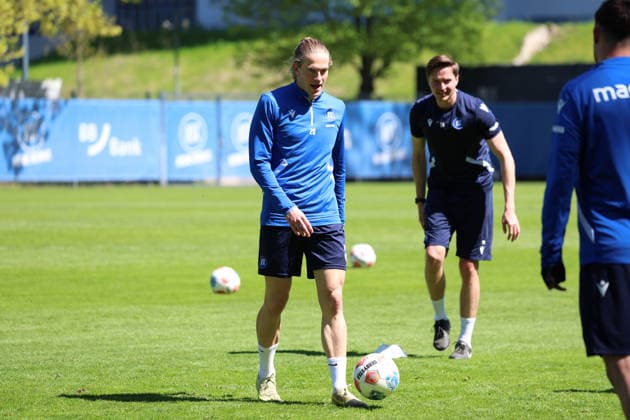 23 04 2026, xrekx, Soccer 2 Bundesliga, Karlsruher SC Training v l David Herold Karlsruher SC DFL DFB REGULATIONS PROHIBIT ANY USE OF PHOTOGRAPHS as IMAGE SEQUENCES and or QUASI VIDEO Karlsruhe