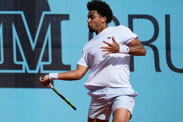 April 23, 2026, Madrid, Madrid, Spain: Arthur Fils of France practices during the Mutua Madrid Open 2026, ATP, Tennis Herren Masters 1000 and WTA, Tennis Damen 1000, at La Caja Magica on April 23, 2026 in Madrid, Spain. Madrid Spain - ZUMAa181 20260423_zaa_a181_097 Copyright: xDennisxAgyemanx