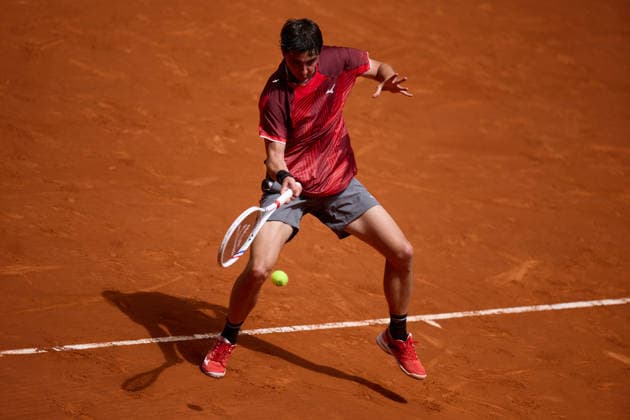 Mutua Madrid Open - Day Four Alexander Shevchenko of Kazakhstan plays a forehand against Jaume Munar of Spain during the MenÕs Singles match on day four of the Mutua Madrid Open at Caja Magica on April 23, 2026, in Madrid, Spain. Madrid Caja Magica Madrid Spain RL_MMO2K26_000721 Copyright: xRicardoxLarreinax