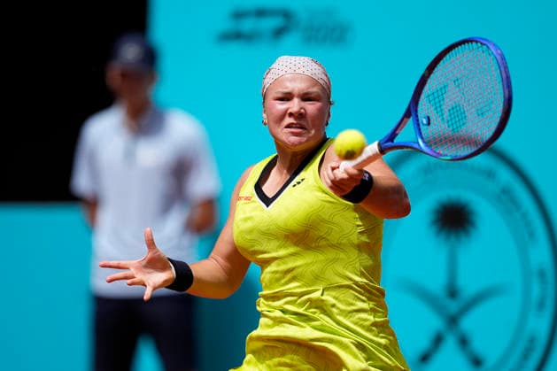 April 23, 2026, Madrid, Madrid, Spain: Diana Shnaider of Rusia plays against Jessica Bouzas of Spain during the Mutua Madrid Open 2026, ATP, Tennis Herren Masters 1000 and WTA, Tennis Damen 1000, at La Caja Magica on April 23, 2026 in Madrid, Spain. Madrid Spain - ZUMAa181 20260423_zaa_a181_138 Copyright: xOscarxJ.xBarrosox