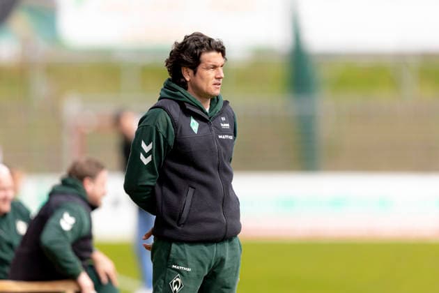 Nelson Valdez (Co-Trainer, SV Werder Bremen II). VfB Luebeck vs. SV Werder Bremen II, Fussball, Regionalliga Nord, 12.04.26 Luebeck Schleswig-Holstein Germany *** Nelson Valdez Co Coach, SV Werder Bremen II VfB Luebeck vs SV Werder Bremen II, Soccer, Regionalliga Nord, 12 04 26 Luebeck Schleswig Holstein Germany Copyright: xAgentur54GradÂ°x xFelixxKoenigx