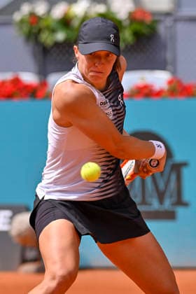 April 23, 2026, Madrid, Madrid, Spain: IGA SWIATEK of poland - ASICS during the Mutua Madrid Open 2026, ATP, Tennis Herren Masters 1000 and WTA, Tennis Damen 1000 tennis tournament, celebrated at Caja Magica on April 22, 2026 in Madrid, Spain. Madrid Spain - ZUMAc312 20260423_zsp_c312_181 Copyright: xOscarxManuelxSanchezx