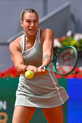 April 23, 2026, Madrid, Madrid, Spain: ARYNA SABALENKA of Belarus in action against P. Stearns of the USA during their WTA, Tennis Damen Mutua Madrid Open 2026 at Caja Magica in Madrid, Spain. Sabalenka won 7:5, 6:3. Madrid Spain - ZUMAc312 20260423_zsp_c312_223 Copyright: xOscarxManuelxSanchezx
