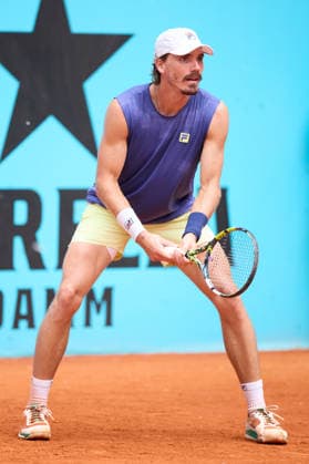 Mutua Madrid Open - Day Four Patrick Kypson of United States looks on against Stefanos Tsitsipas of Greece during the MenÕs Singles match on day four of the Mutua Madrid Open at Caja Magica on April 23, 2026, in Madrid, Spain. Madrid Caja Magica Madrid Spain RL_MMO2K26_000801 Copyright: xRicardoxLarreinax
