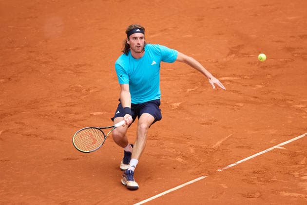Mutua Madrid Open - Day Four Stefanos Tsitsipas of Greece plays a forehand against Patrick Kypson of United States during the MenÕs Singles match on day four of the Mutua Madrid Open at Caja Magica on April 23, 2026, in Madrid, Spain. Madrid Caja Magica Madrid Spain RL_MMO2K26_000810 Copyright: xRicardoxLarreinax