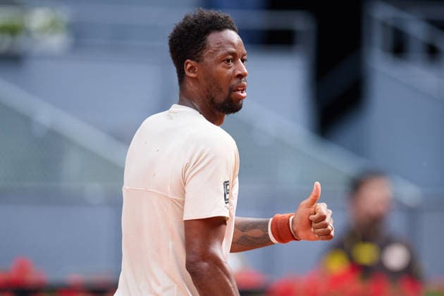 Mutua Madrid Open - Day Four Gael Monfils of France reacts against Camilo Ugo Carabelli of Argentina during the MenÕs Singles match on day four of the Mutua Madrid Open at Caja Magica on April 23, 2026, in Madrid, Spain. Madrid Caja Magica Madrid Spain RL_MMO2K26_000848 Copyright: xRicardoxLarreinax