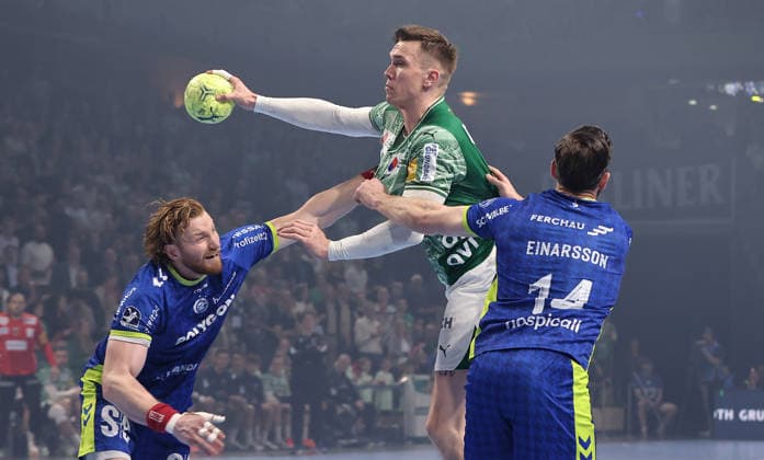 Tom Kiesler, Lasse Andersson on the ball, Teitur Örn Einarsson duel Game scene Action Sport Handball HBL Bundesliga Men 29 Matchday Season 2025 2026 23 04 2026 Füchse Berlin vs VfL Gummersbach