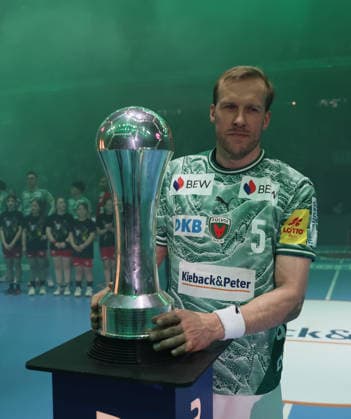 GER HBL Season 2025 2026 FÜCHSE Berlin vs VfL Gummersbach, 23 04 26, Max Schmeling Halle, Berlin, Captain Max DARJ Füchse Berlin 5 with the DHB Cup