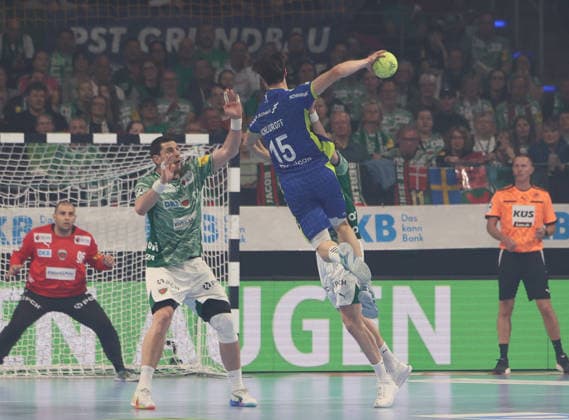 GER HBL Season 2025 2026 FÜCHSE Berlin vs VfL Gummersbach, 23 04 26, Max Schmeling Halle, Berlin, Dejan MILOSAVLJEV Füchse Berlin 96 , Mijajlo MARSENIC Füchse Berlin 93 , Miro SCHLUROFF VfL Gummersbach 15