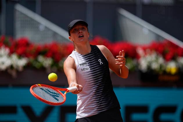 April 23, 2026, Madrid, Madrid, Spain: Iga Swiatek of Poland reacts after winning against Daria Snigur of Ukraine during the Mutua Madrid Open 2026, ATP, Tennis Herren Masters 1000 and WTA, Tennis Damen 1000, at La Caja Magica on April 23, 2026 in Madrid, Spain. Madrid Spain - ZUMAa181 20260423_zaa_a181_299 Copyright: xOscarxJ.xBarrosox