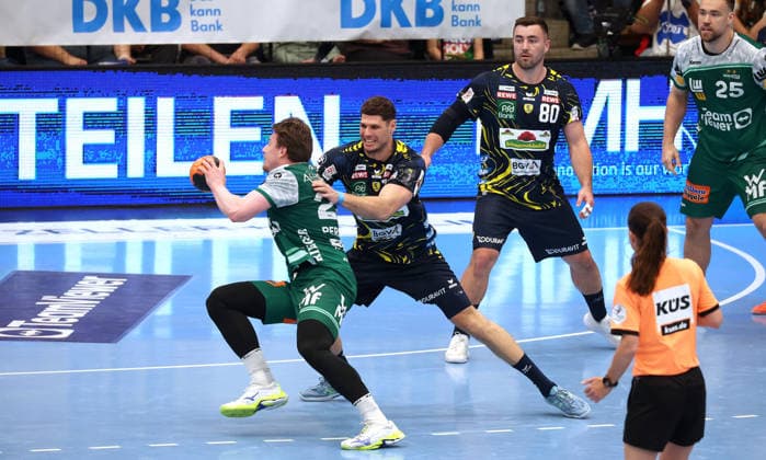 23 04 2026, Germany, Göppingen, Handball DAIKIN HBL Bundesliga, FRISCH AUF Göppingen vs Rhein Neckar Löwen, f l Erik Persson FAG , Sebastian Heymann FAG