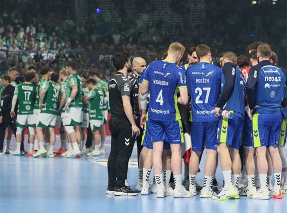 GER HBL Season 2025 2026 FÜCHSE Berlin vs VfL Gummersbach, 23 04 26, Max Schmeling Halle, Berlin, Timeout, both teams