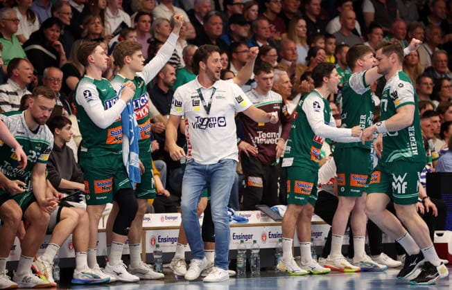 23 04 2026, Germany, Göppingen, Handball DAIKIN HBL Bundesliga, FRISCH AUF Göppingen vs Rhein Neckar Löwen, FAG Coach Ben Matschke