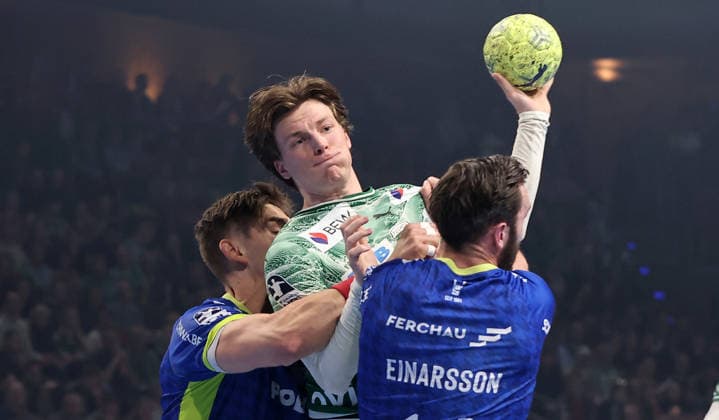 Stepan Zeman, Nils Lichtlein on the ball, Teitur Örn Einarsson duel Game scene Action Sport Handball HBL Bundesliga Men 29 Matchday Season 2025 2026 23 04 2026 Füchse Berlin vs VfL Gummersbach