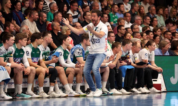 23 04 2026, Germany, Göppingen, Handball DAIKIN HBL Bundesliga, FRISCH AUF Göppingen vs Rhein Neckar Löwen, FAG Coach Ben Matschke