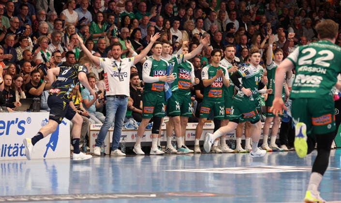 23 04 2026, Germany, Göppingen, Handball DAIKIN HBL Bundesliga, FRISCH AUF Göppingen vs Rhein Neckar Löwen, FAG Coach Ben Matschke