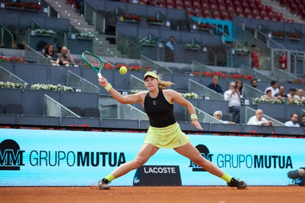 Mutua Madrid Open - Day Four Mirra Andreeva plays a forehand against Panna Udvardy of Hungary during the GirlÕs Singles match on day four of the Mutua Madrid Open at Caja Magica on April 23, 2026, in Madrid, Spain. Madrid Caja Magica Madrid Spain RL_MMO2K26_000893 Copyright: xRicardoxLarreinax