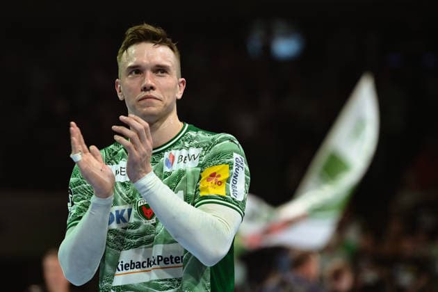 23 04 2026, xlakx, Handball Daikin HBL, Fuechse Berlin VfL Gummersbach v l Lasse Andersson Fuechse Berlin Cheering about the victory, cheering after the end of the game Berlin Daniel Lakomski