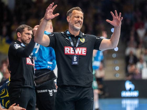 Maik Machulla, Head Coach Rhein Neckar Loewen is dissatisfied, Frisch Auf Goeppingen vs Rhein Neckar Loewen, Handball, 1 Bundesliga, Men, Season 2025 2026, 23 04 2026, Frisch Auf Goeppingen vs Rhein Neckar Loewen, Handball, 1 Bundesliga, Men, Season 2025 2026, 23 04 2026 Goeppingen Copyright: xEibner-Pressefoto MichaelxSchmidx EP_MST