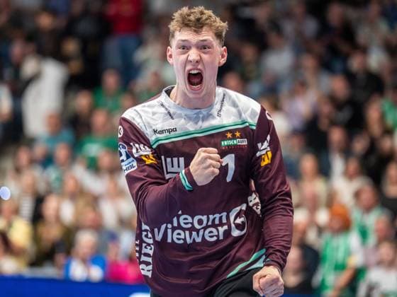 Julian Buchele Frisch Auf Goeppingen, 01 cheers loudly after a save, Frisch Auf Goeppingen vs Rhein Neckar Loewen, Handball, 1 Bundesliga, Men, Season 2025 2026, 23 04 2026, Frisch Auf Goeppingen vs Rhein Neckar Loewen, Handball, 1 Bundesliga, Men, Season 2025 2026, 23 04 2026 Goeppingen Copyright: xEibner-Pressefoto MichaelxSchmidx EP_MST