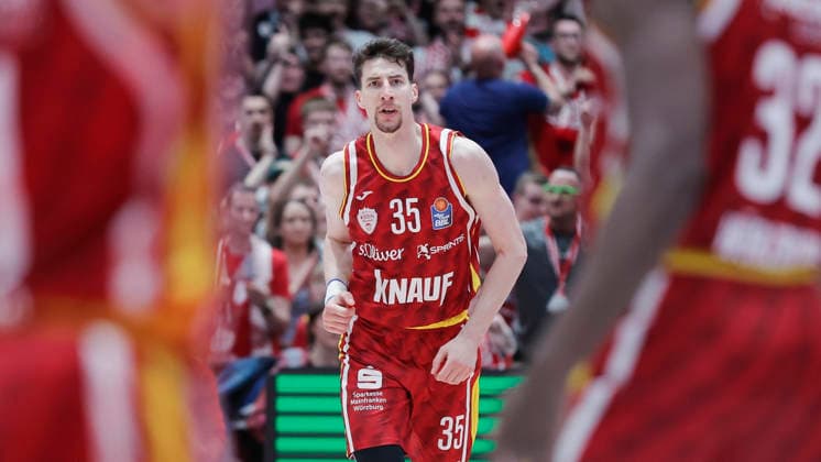 In the picture Alen Pjanic Wuerzburg Baskets, 35 23 04 2026, Basketball, Fitness First Wuerzburg Baskets vs FC Bayern Muenchen Basketball, easyCredit BBL, 26 Matchday, Germany, 97072, tectake Arena Wuerzburg, Copyright: HMBxMedia xJulienxBecker