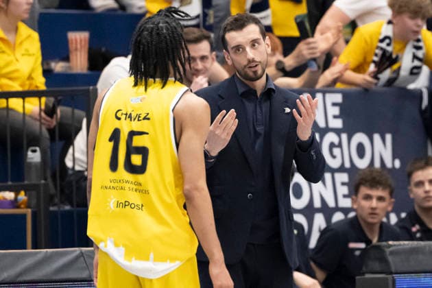ENBL Final Four 2025 2026 Manchester Basketball vs Dziki Warszawa Final Weissenfels, Germany April 23, 2026 In the picture from left Tahlik Chavez Warsaw and Marco Legowitsch Warsaw Weissenfels Stadthalle Weissenfels Sachsen Anhalt Germany