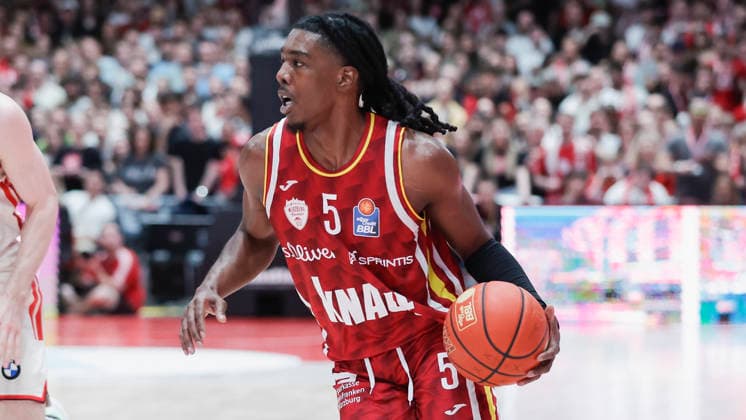 In the picture Marcus Carr Wuerzburg Baskets, 5 on the ball 23 04 2026, Basketball, Fitness First Wuerzburg Baskets vs FC Bayern Muenchen Basketball, easyCredit BBL, 26 Matchday, Germany, 97072, tectake Arena Wuerzburg, Copyright: HMBxMedia xJulienxBecker